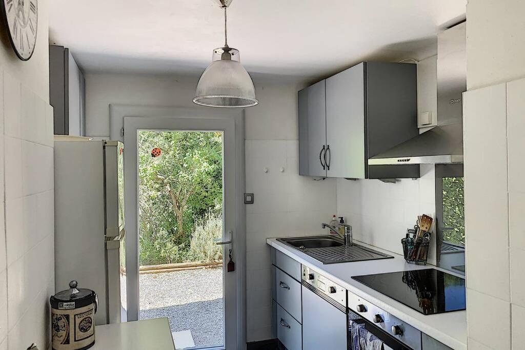 Maison avec piscine chauffée entre mer et montagne Montauriol  Exterior foto